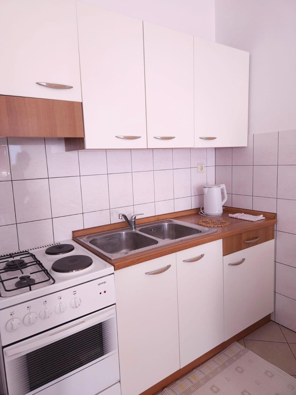 Lorena Apartments In Пула Экстерьер фото